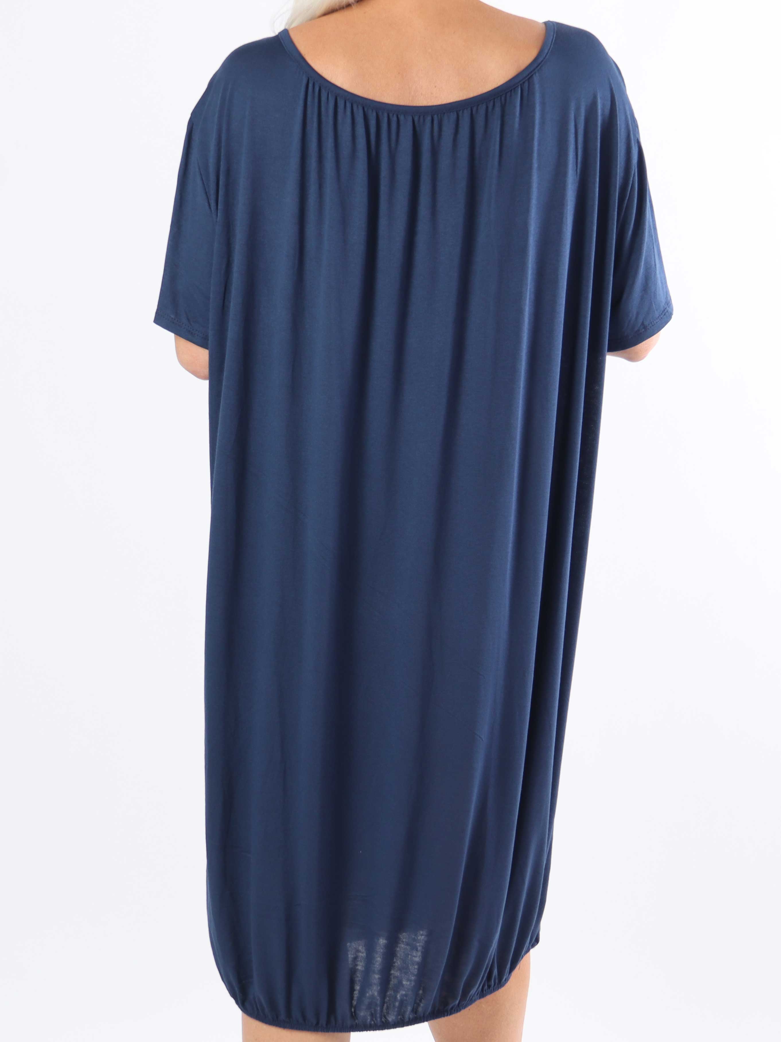 Miracle Dress - Basis plus size kjole i viskose med elastik forneden